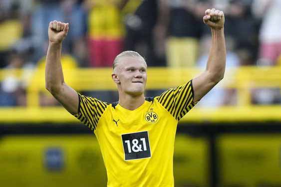 MU mua sao Croatia, PSG hạ đo ván Mbappe