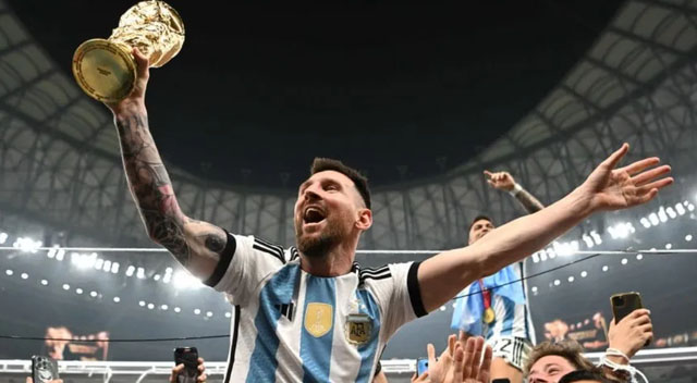 Messi nhận thông điệp đặc biệt từ Ronaldo, Pele, Neymar sau chức vô địch lịch sử