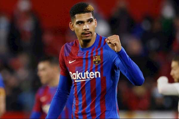 MU đại tu tuyến giữa, Man City cuỗm Araujo