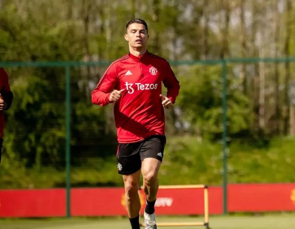 Ronaldo sẵn sàng tái xuất trận gặp Arsenal