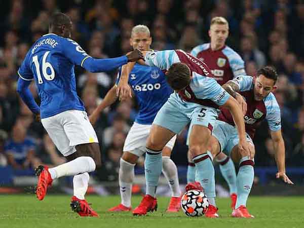 Nhận định Soi Kèo Burnley vs Everton: Thứ hạng không thay đổi