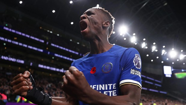 Chelsea ngược dòng hủy diệt Tottenham