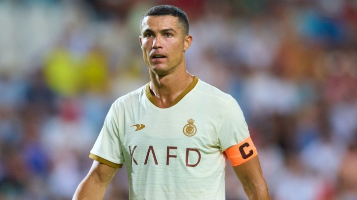 Ronaldo chê giải đấu có Messi, tuyên bố không trở lại CLB châu Âu