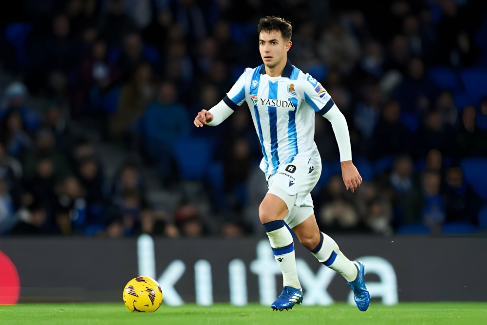 Chuyển nhượng 11/1: Arsenal chi đậm mua tiền vệ mới, thêm cầu thủ rời MU