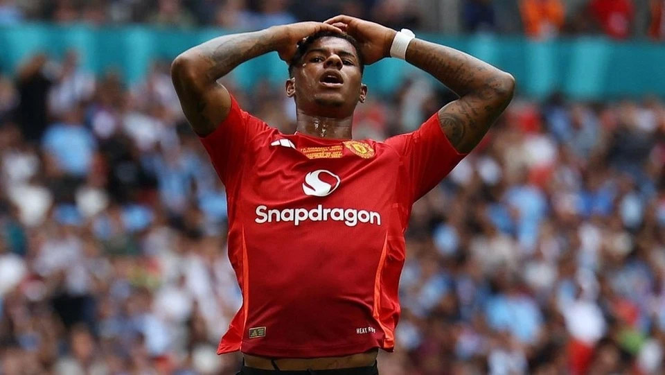 Rashford bức xúc