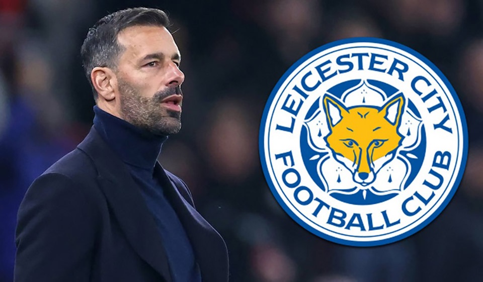 Leicester sắp sa thải Van Nistelrooy