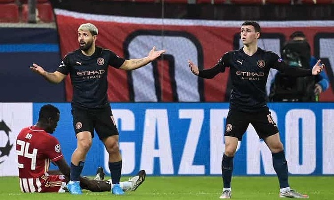 Man City vào vòng 1/8 Champions League