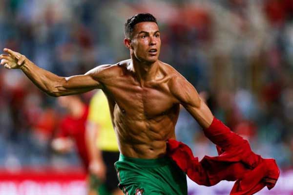 Ronaldo được hội quân sớm cùng Man Utd